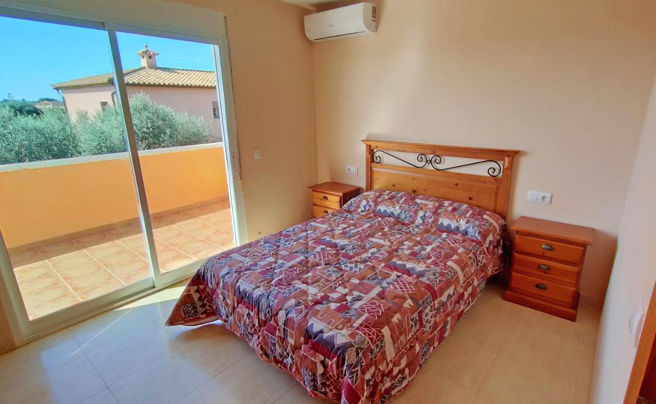 Xalet Amb Piscina Privada A Vinaros Villa Luaran gambar